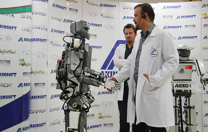 Akıncı Türk robotu