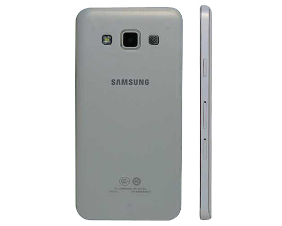 Samsung Galaxy A3 fotoğrafları internette yayınlandı