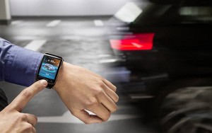 BMW akıllı saat ile park edilebilen otomobil uygulamasını CES 2015 Fuarı'nda sergileyecek