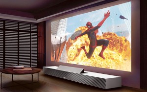 Sony 4K ultra kısa yansıtma açılı projektör