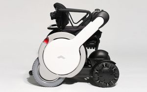 Whill Model M arazi tipi tekerlekli sandalye