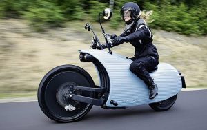Elektrikli motosiklet ile geleneksel motor anlayışı rafa kalkıyor