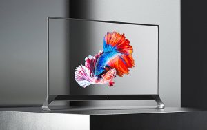 Şeffaf ekranlı televizyon