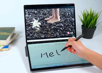 Çift ekranlı dizüstü bilgisayar