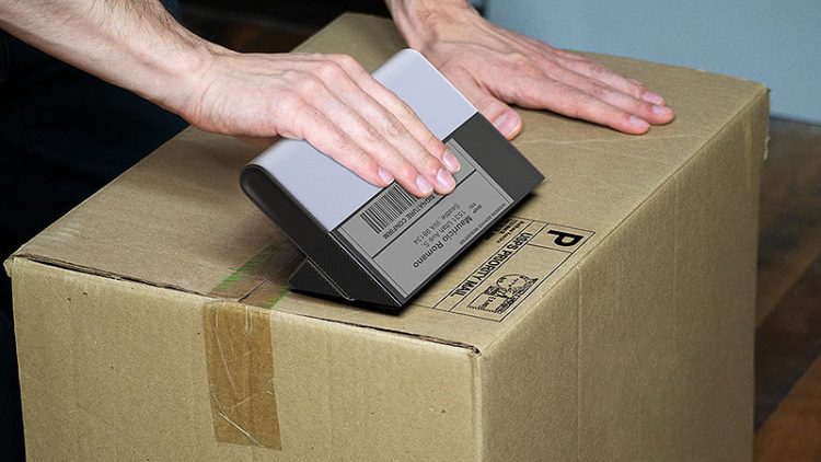 Her türlü yüzeye baskı yapabilen portatif el yazıcısı